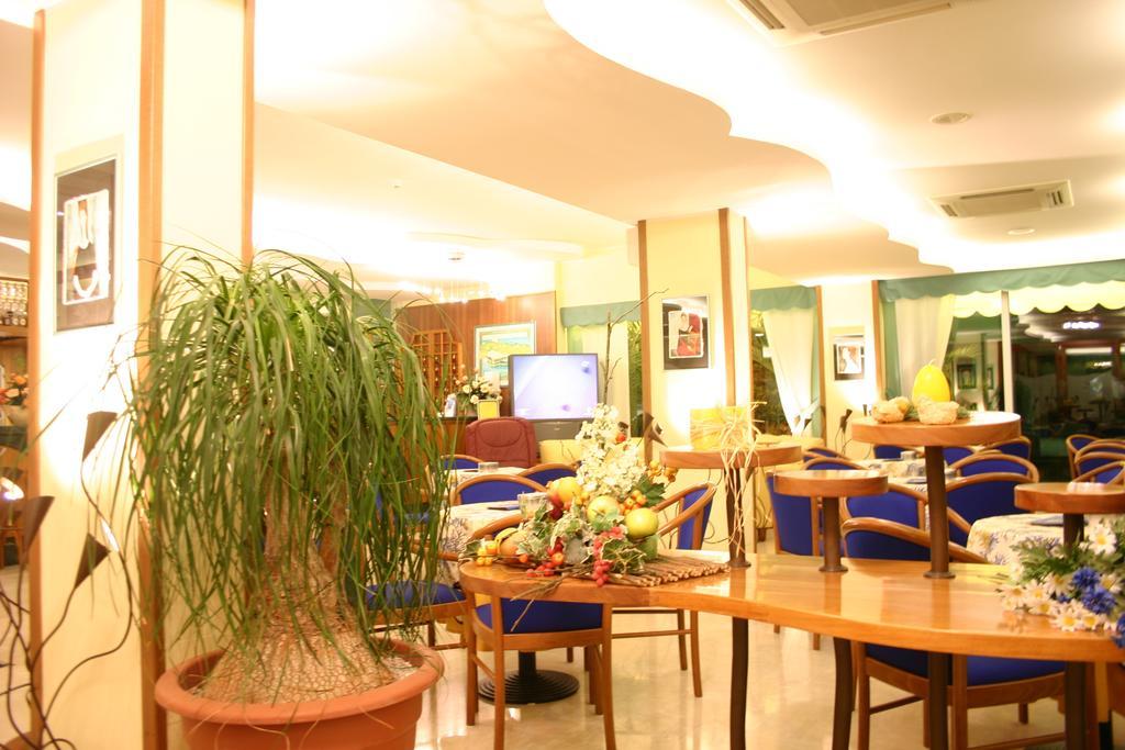 ליגננו סביאדורו Hotel Al Prater מראה חיצוני תמונה