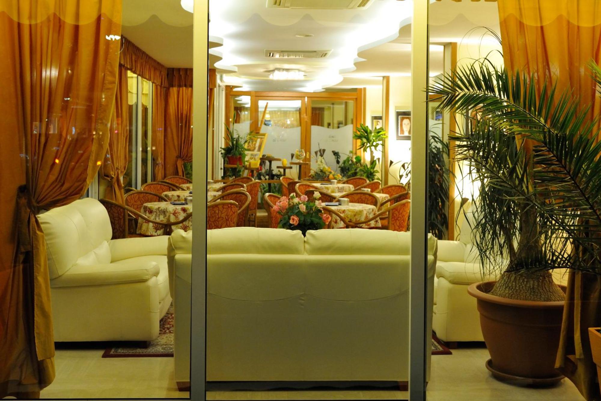 ליגננו סביאדורו Hotel Al Prater מראה חיצוני תמונה