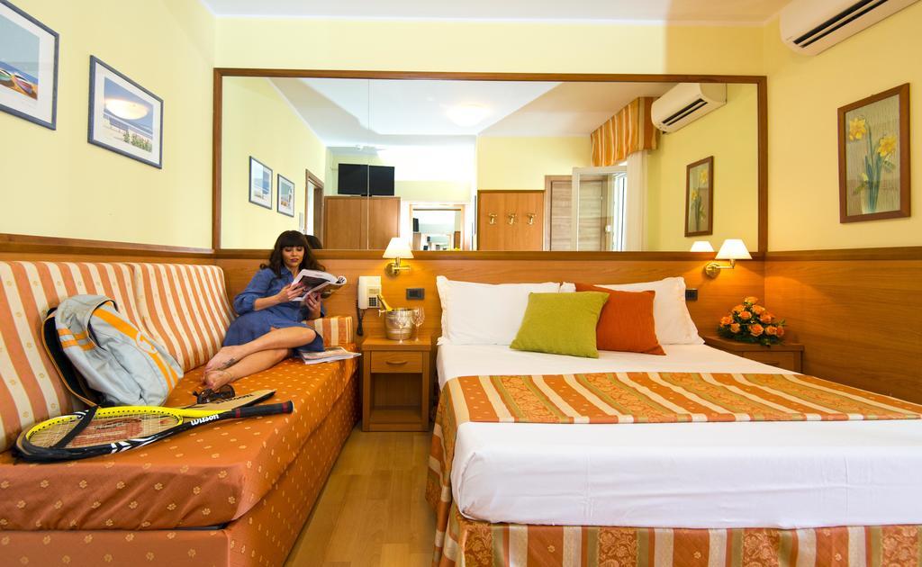 ליגננו סביאדורו Hotel Al Prater מראה חיצוני תמונה