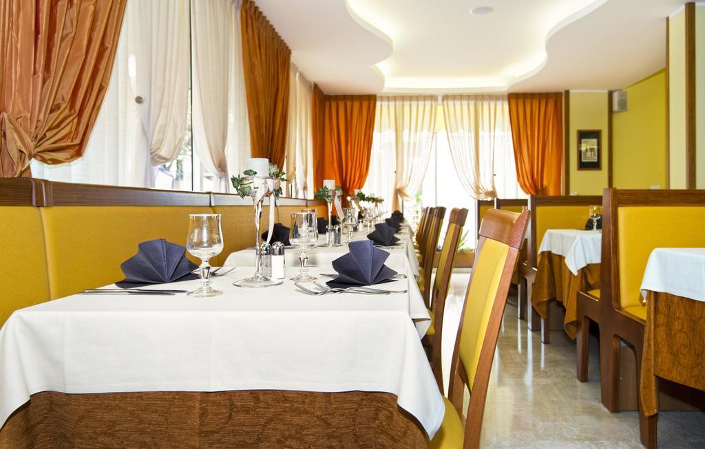 ליגננו סביאדורו Hotel Al Prater מראה חיצוני תמונה